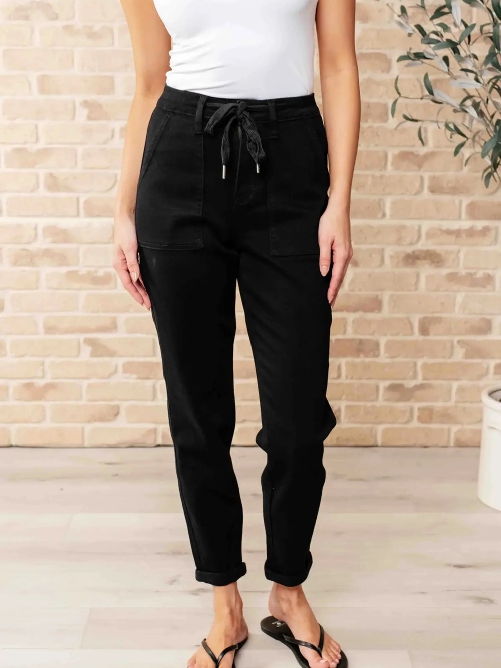 Judy Blue Carmen Double Cuff Joggers- Black-Size 1/25